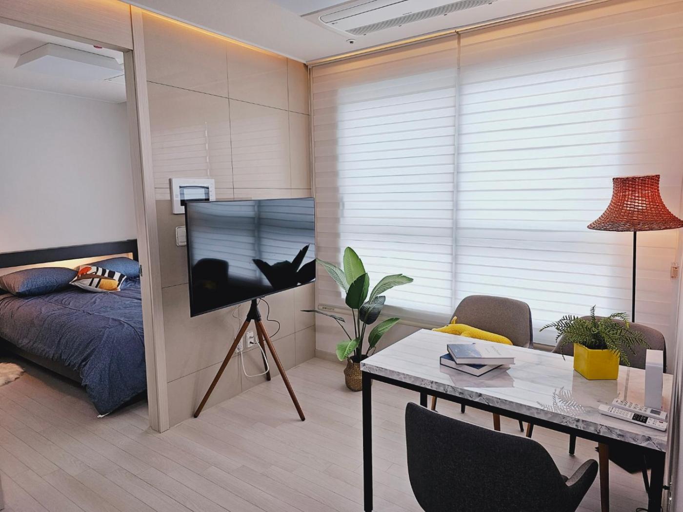 Apartamento 환상적인 뷰의 옐로우 하우스 Seúl Exterior foto